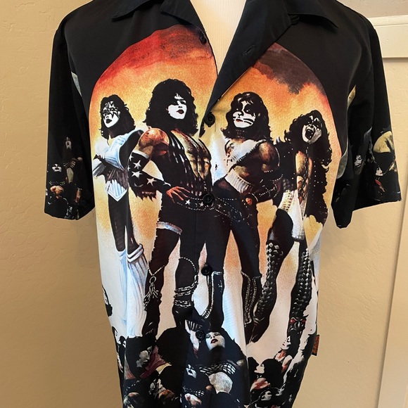 Kiss love gun dragonfly shirt size medium - Picture 1 of 5